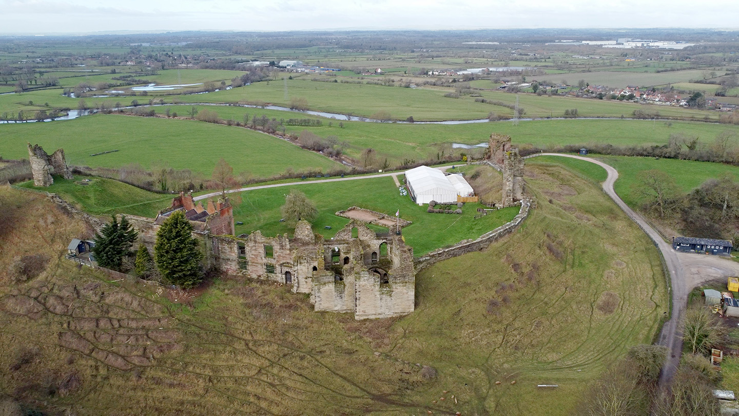 tutbury-castle-a-visitor-attraction-near-tutbury-hatton-nscrp